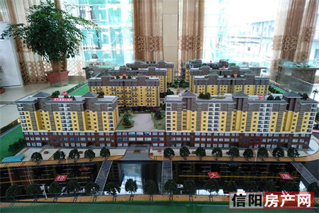 金旭花园3室2厅2卫132㎡带车库